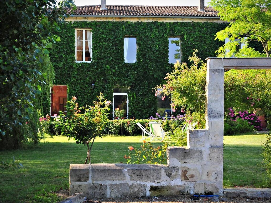 Hotel Petit Garros Fronsac  Exterior foto